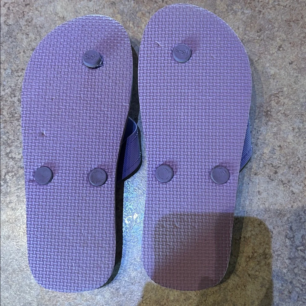 Retro style rainbow sole 🌈 foam flip flops 70’s-80’s look